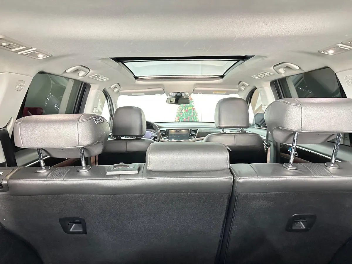 2017 GAC Trumpchi GS8 2.0T 201HP L4 6AT,autocango,china used car exporter,china ev exporter,chinese used car exporter,chinese used ev exporter