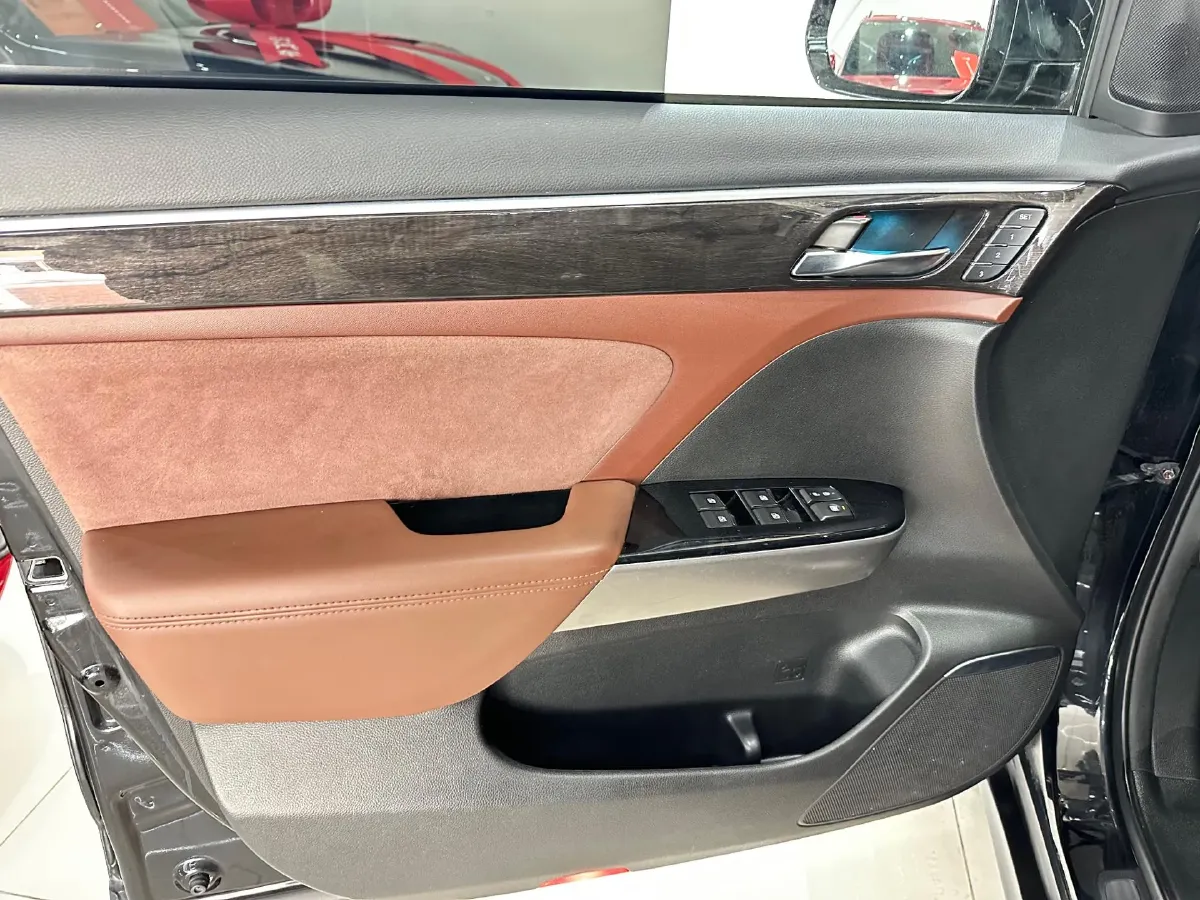 2017 GAC Trumpchi GS8 2.0T 201HP L4 6AT,autocango,china used car exporter,china ev exporter,chinese used car exporter,chinese used ev exporter