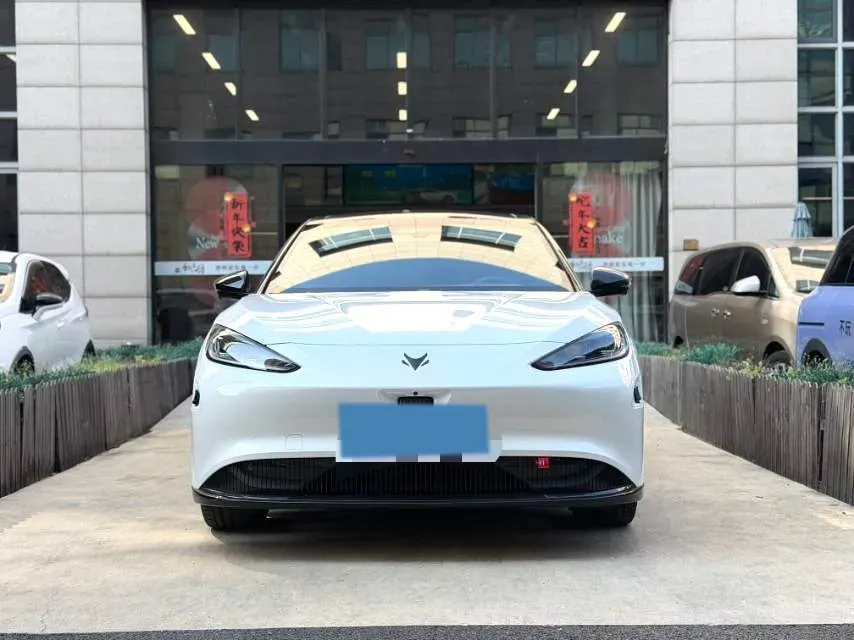 2022 ARCFOX αS BEV 74.5KWH,autocango,china used car exporter,china ev exporter,chinese used car exporter,chinese used ev exporter