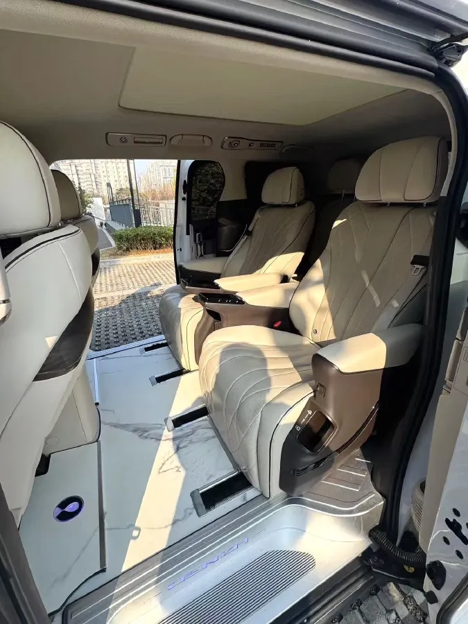 2024 Denza D9 1.5T 139HP L4 E-CVT PHEV 40KWH,autocango,china used car exporter,china ev exporter,chinese used car exporter,chinese used ev exporter