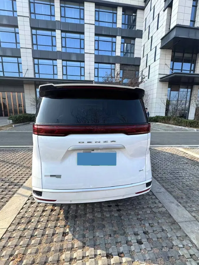 2024 Denza D9 1.5T 139HP L4 E-CVT PHEV 40KWH,autocango,china used car exporter,china ev exporter,chinese used car exporter,chinese used ev exporter
