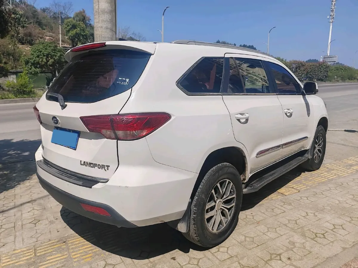 2017 JMC YuHu 7 2.4T 140HP L4 6MT,autocango,china used car exporter,china ev exporter,chinese used car exporter,chinese used ev exporter