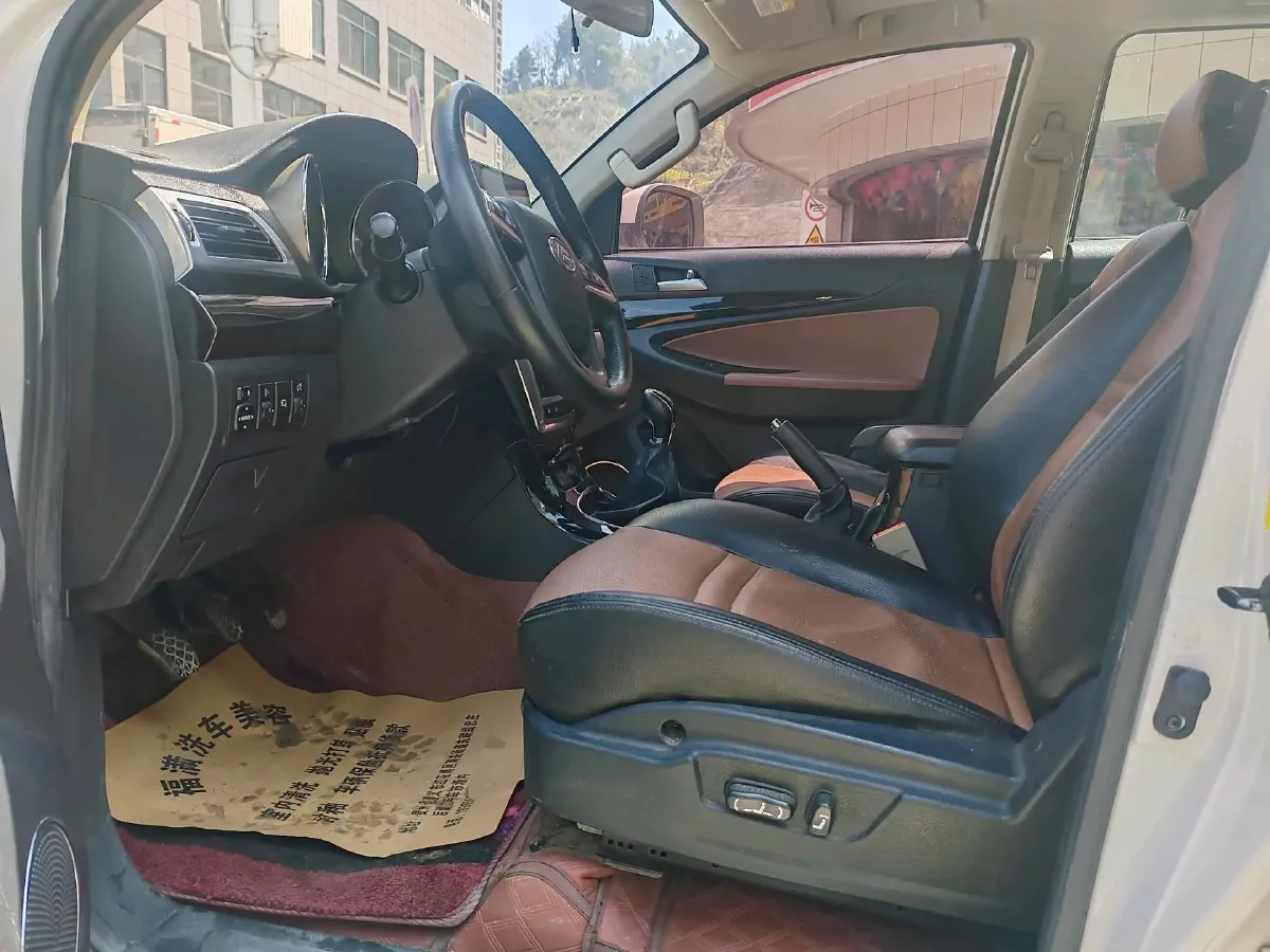 2017 JMC YuHu 7 2.4T 140HP L4 6MT,autocango,china used car exporter,china ev exporter,chinese used car exporter,chinese used ev exporter