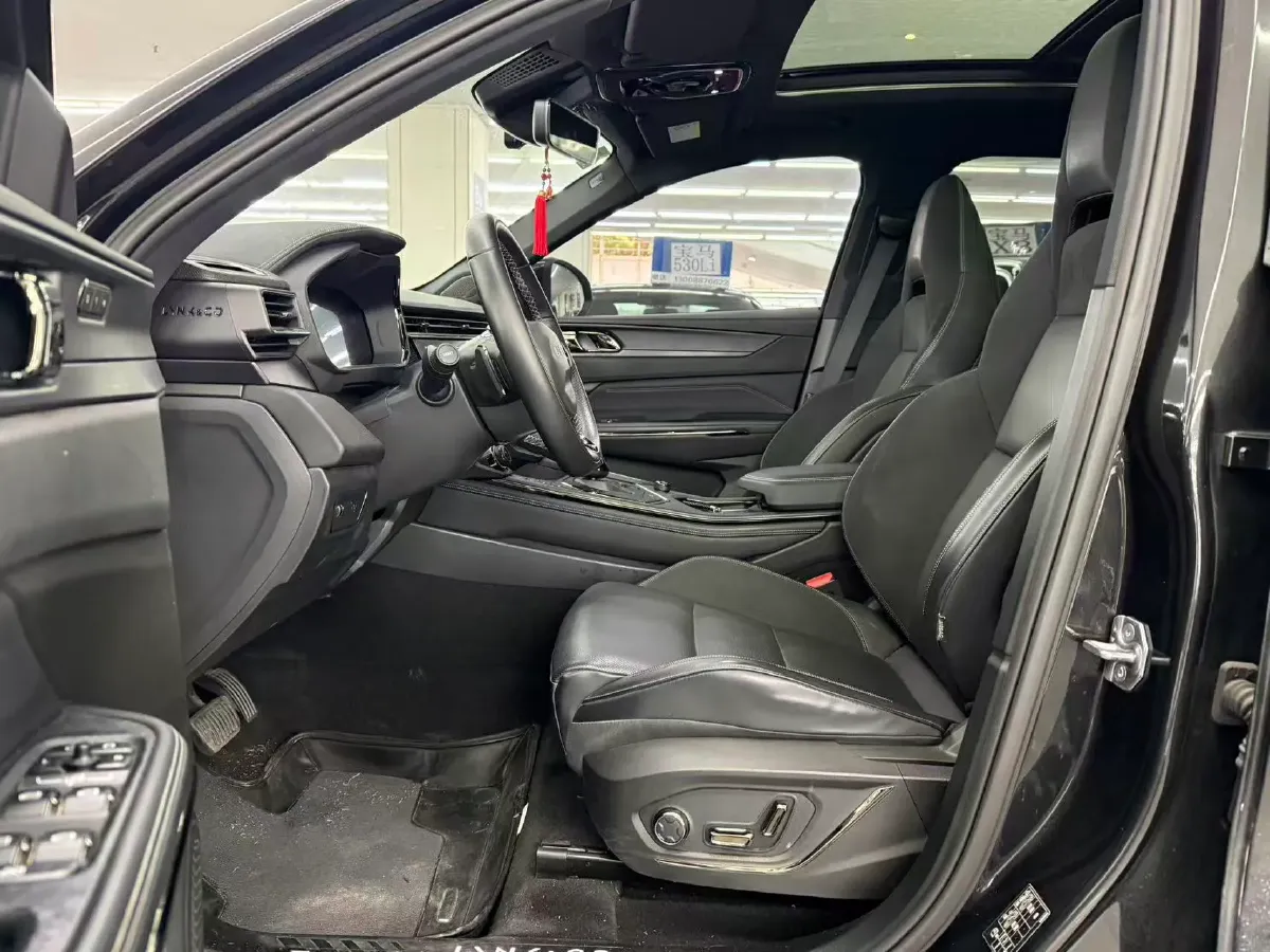 2021 LYNK&CO 01 2.0T 254HP L4 8AT,autocango,china used car exporter,china ev exporter,chinese used car exporter,chinese used ev exporter