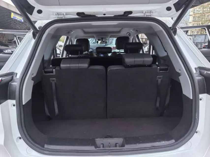 2022 ChangAn CS75 Plus 1.5T 178HP L4 6AT,autocango,china used car exporter,china ev exporter,chinese used car exporter,chinese used ev exporter