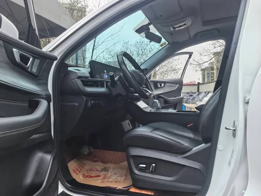 2022 ChangAn CS75 Plus 1.5T 178HP L4 6AT,autocango,china used car exporter,china ev exporter,chinese used car exporter,chinese used ev exporter