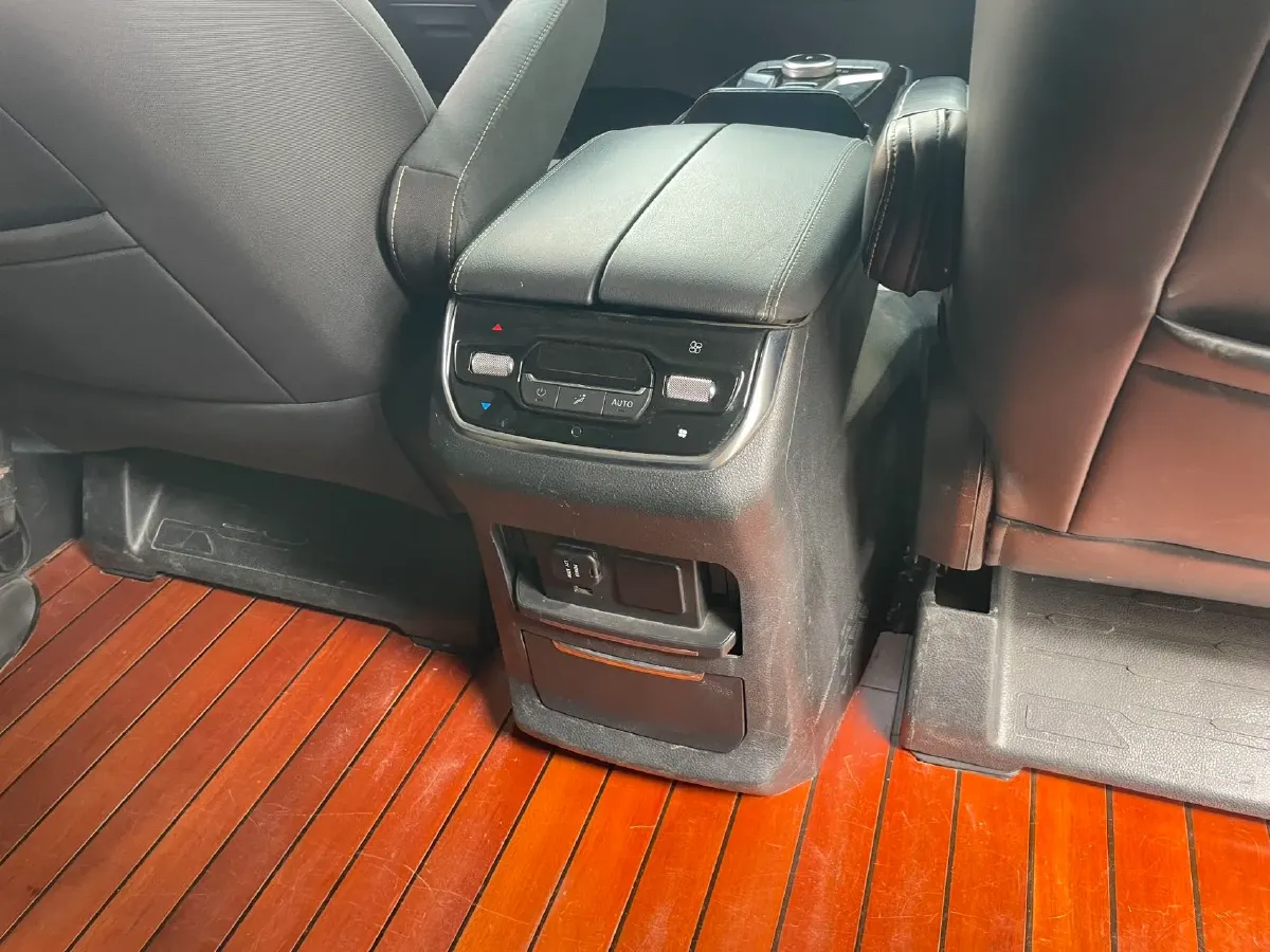 2021 MAXUS G20 2.0T 224HP L4 8AT,autocango,china used car exporter,china ev exporter,chinese used car exporter,chinese used ev exporter