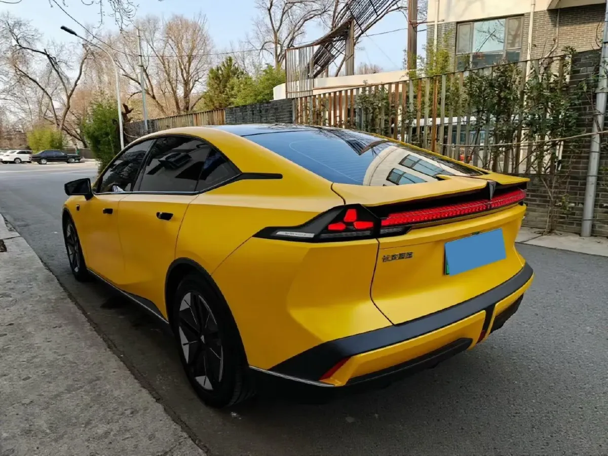 2022 DongFeng Forthing LingZhi EV BEV 68.4KWH,autocango,china used car exporter,china ev exporter,chinese used car exporter,chinese used ev exporter