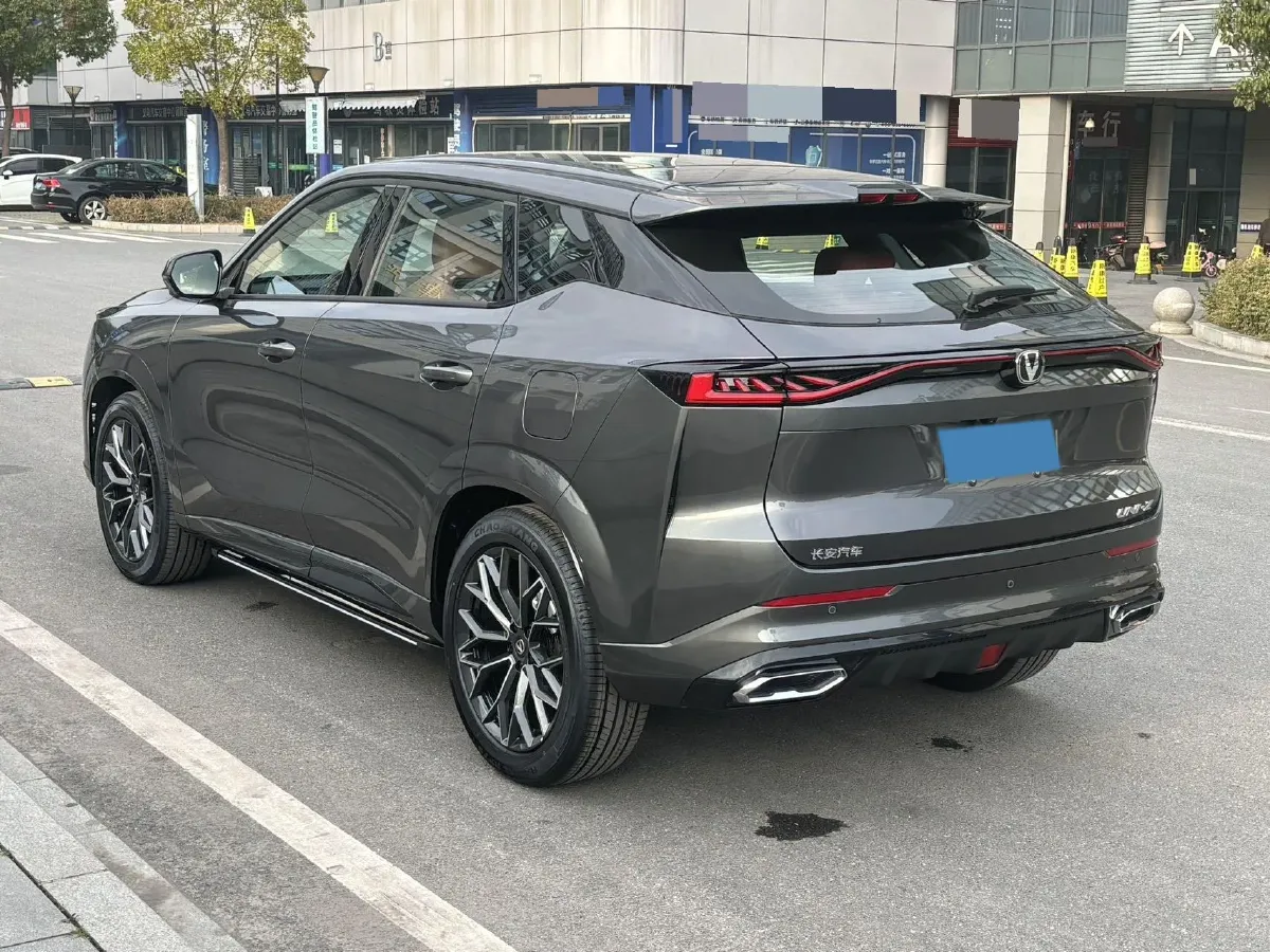 2025 ChangAn UNI-Z 1.5T 192HP L4 7DCT,autocango,china used car exporter,china ev exporter,chinese used car exporter,chinese used ev exporter