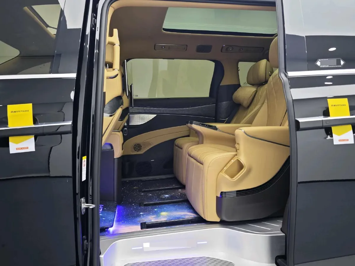 2025 Denza D9 1.5T 156HP L4 E-CVT PHEV 40KWH,autocango,china used car exporter,china ev exporter,chinese used car exporter,chinese used ev exporter