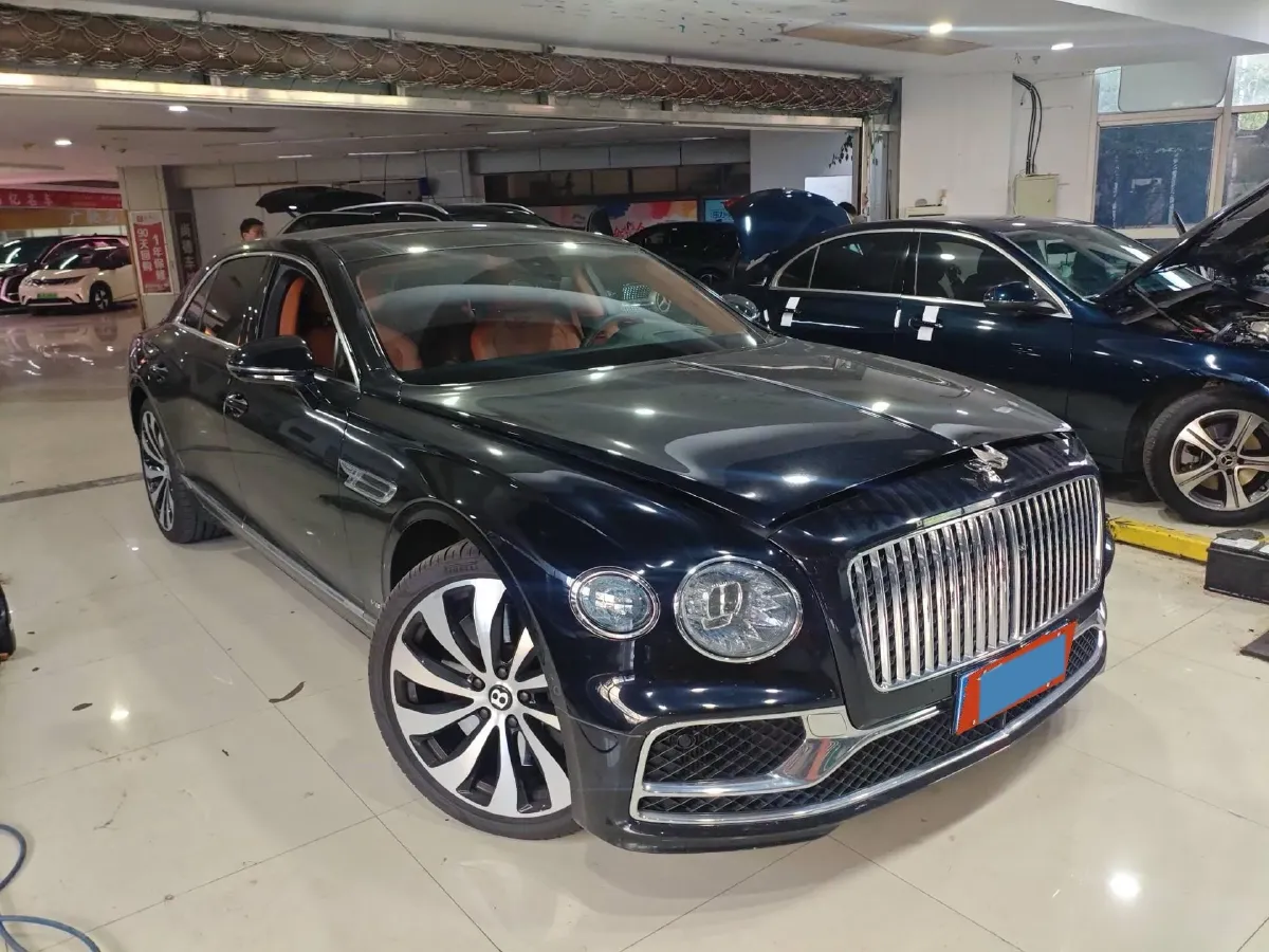 2021 Bentley Flying Spur 4.0T 550HP V8 8DCT,autocango,china used car exporter,china ev exporter,chinese used car exporter,chinese used ev exporter
