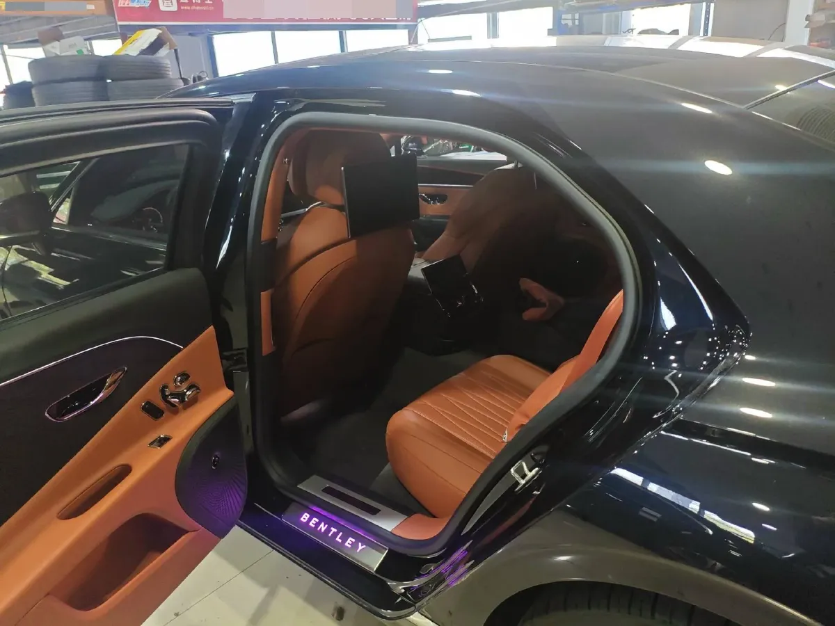 2021 Bentley Flying Spur 4.0T 550HP V8 8DCT,autocango,china used car exporter,china ev exporter,chinese used car exporter,chinese used ev exporter