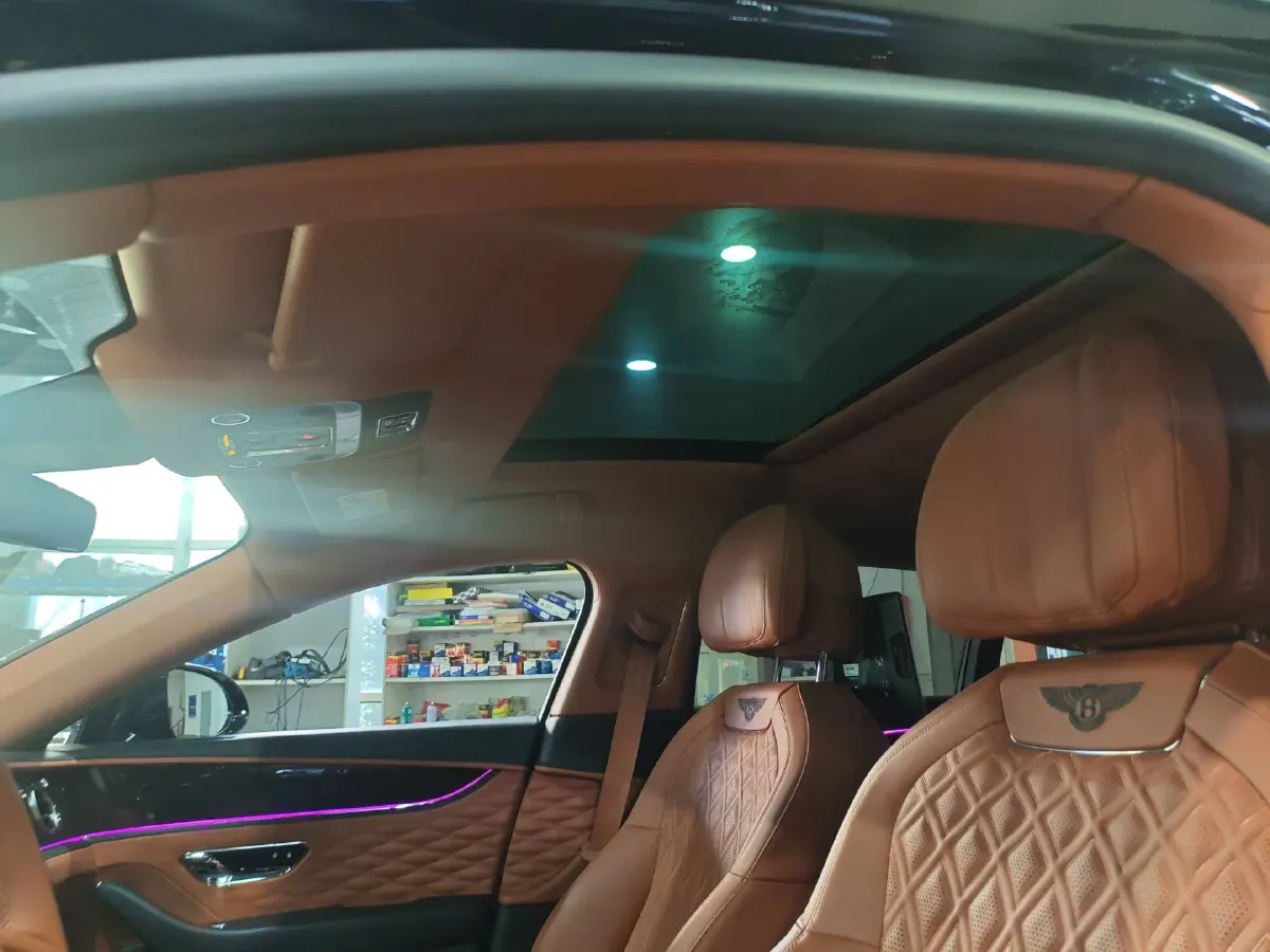 2021 Bentley Flying Spur 4.0T 550HP V8 8DCT,autocango,china used car exporter,china ev exporter,chinese used car exporter,chinese used ev exporter