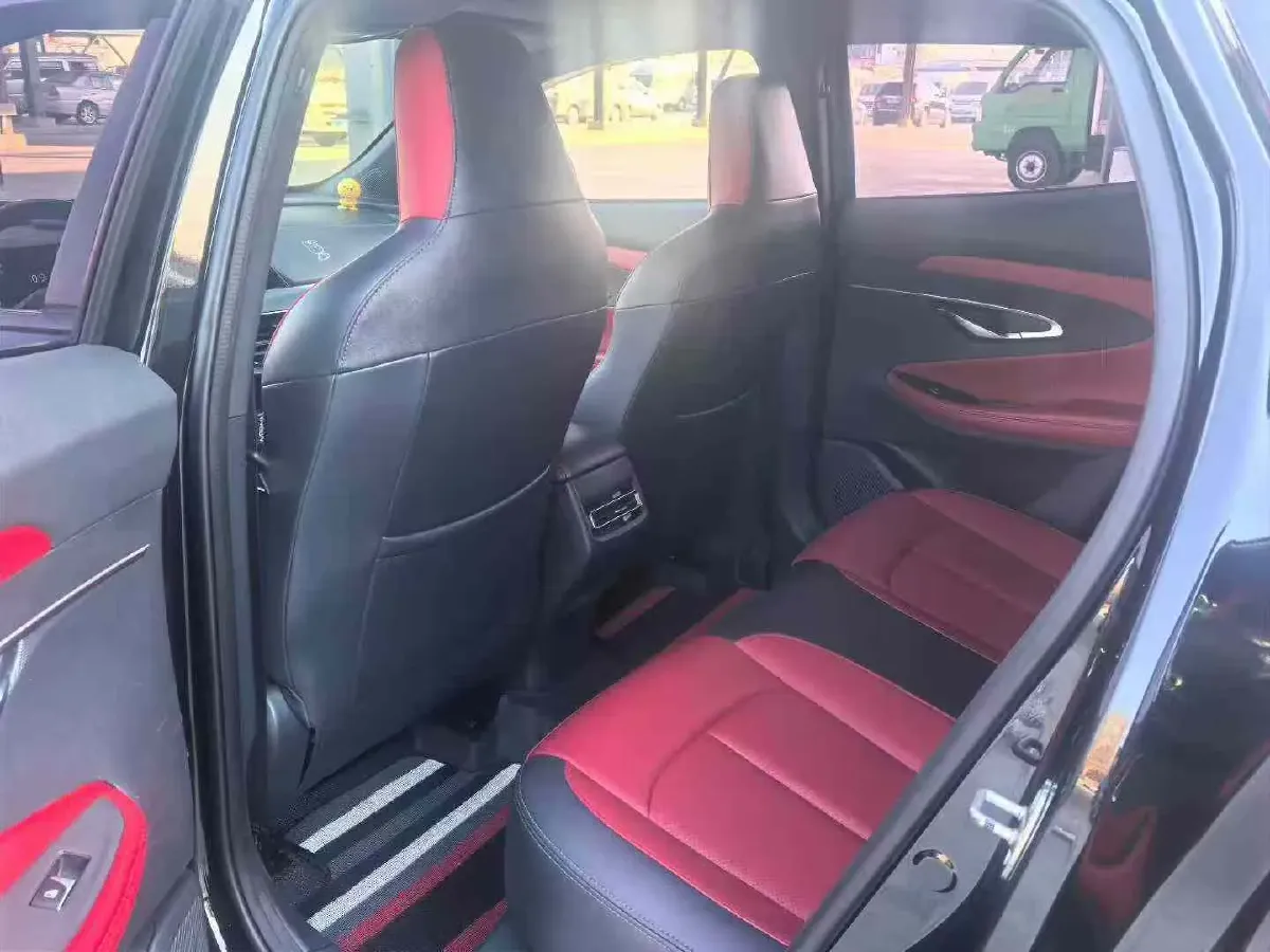 2020 ChangAn UNI-T 1.5T 180HP L4 7DCT,autocango,china used car exporter,china ev exporter,chinese used car exporter,chinese used ev exporter