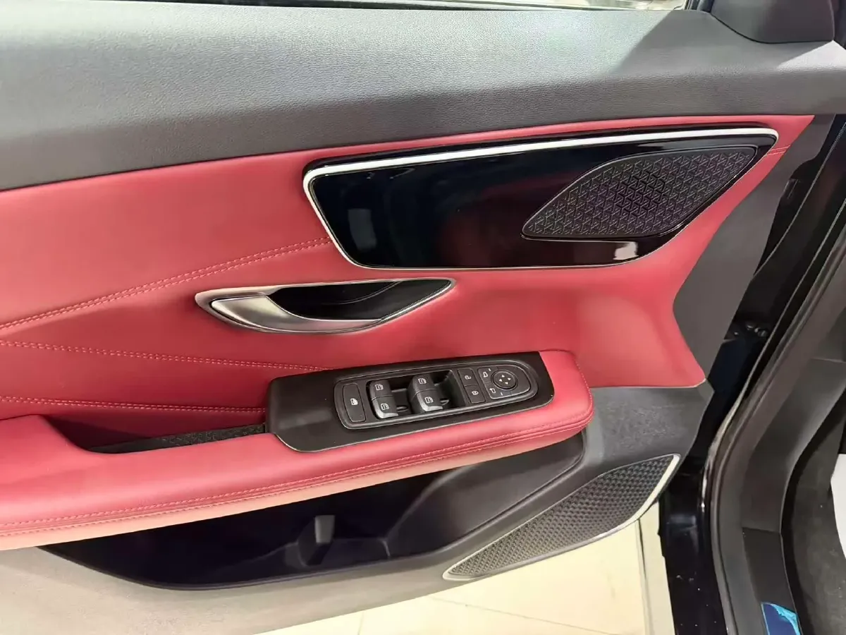 2025 Jetour X70 Plus 1.5T 156HP L4 6DCT,autocango,china used car exporter,china ev exporter,chinese used car exporter,chinese used ev exporter