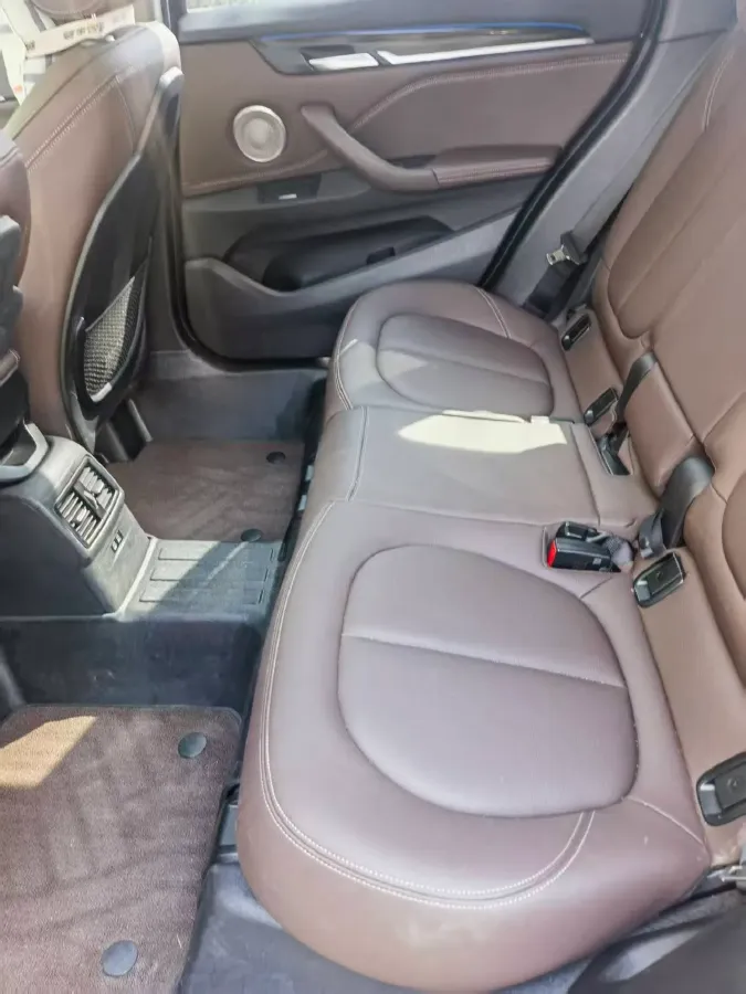 2021 BMW X1 2.0T 192HP L4 8AT,autocango,china used car exporter,china ev exporter,chinese used car exporter,chinese used ev exporter