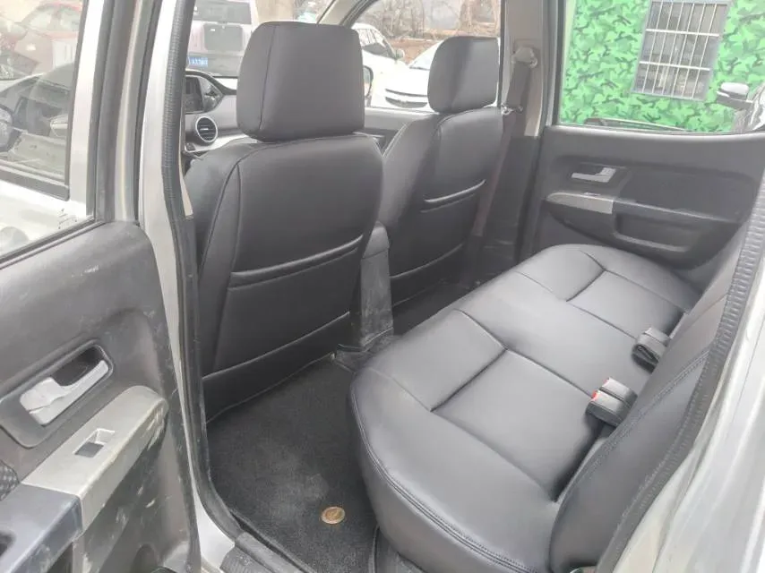 2018 Dongfeng RuiQi 2.5T 140HP L4 6MT,autocango,china used car exporter,china ev exporter,chinese used car exporter,chinese used ev exporter