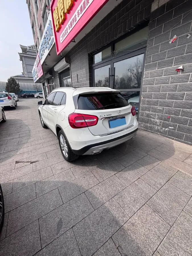 2015 Mercedes-Benz GLA Class 1.6T 156HP L4 7DCT,autocango,china used car exporter,china ev exporter,chinese used car exporter,chinese used ev exporter