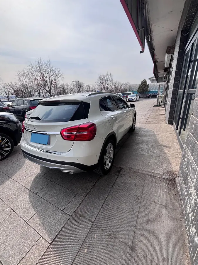 2015 Mercedes-Benz GLA Class 1.6T 156HP L4 7DCT,autocango,china used car exporter,china ev exporter,chinese used car exporter,chinese used ev exporter