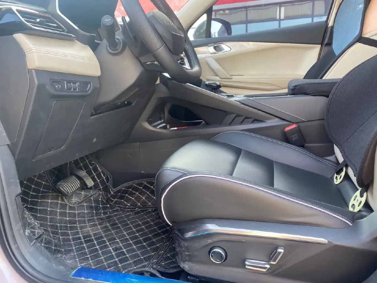 2023 LYNK&CO 06 1.5T 181HP L4 7DCT,autocango,china used car exporter,china ev exporter,chinese used car exporter,chinese used ev exporter