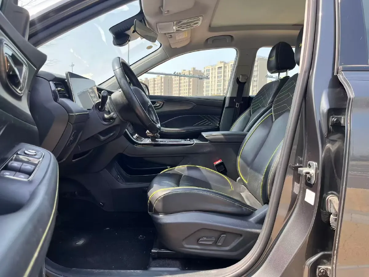 2021 Roewe RX5 1.5T 181HP L4 7DCT,autocango,china used car exporter,china ev exporter,chinese used car exporter,chinese used ev exporter