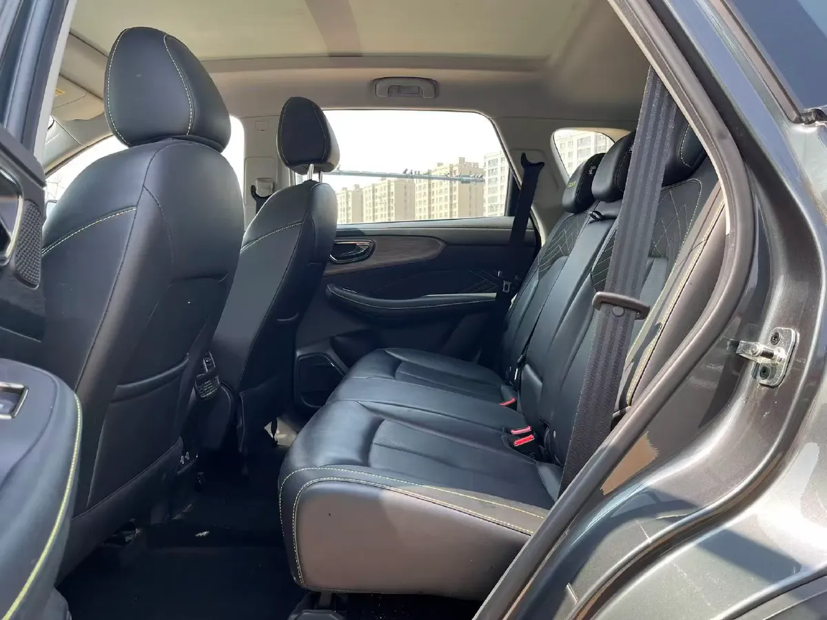 2021 Roewe RX5 1.5T 181HP L4 7DCT,autocango,china used car exporter,china ev exporter,chinese used car exporter,chinese used ev exporter