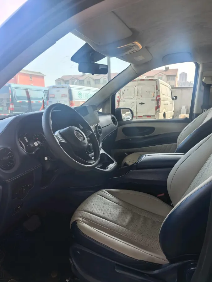 2021 Mercedes-Benz Vito 2.0T 211HP L4 9AT,autocango,china used car exporter,china ev exporter,chinese used car exporter,chinese used ev exporter