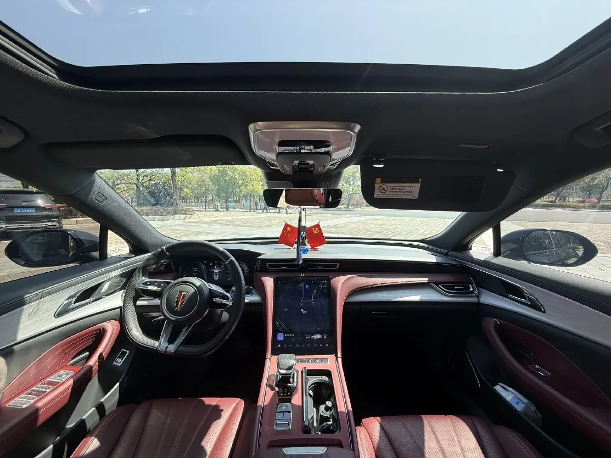 2025 HongQi H5 2.0T 224HP L4 8AT,autocango,china used car exporter,china ev exporter,chinese used car exporter,chinese used ev exporter