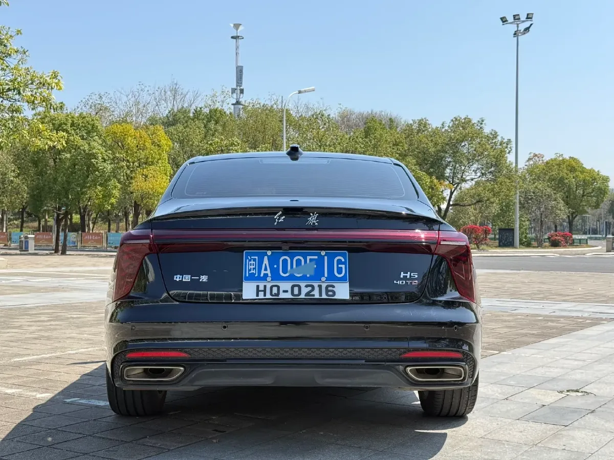 2025 HongQi H5 2.0T 224HP L4 8AT,autocango,china used car exporter,china ev exporter,chinese used car exporter,chinese used ev exporter