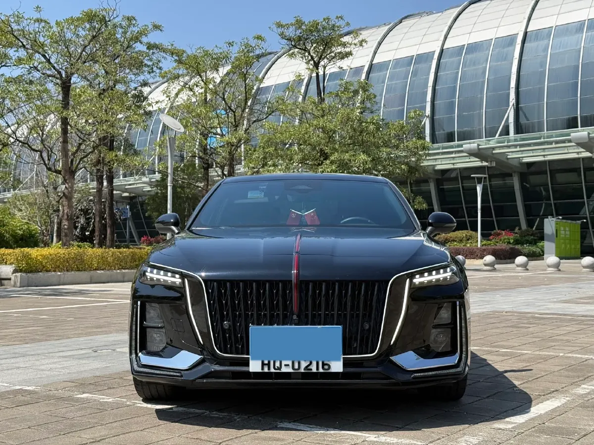 2025 HongQi H5 2.0T 224HP L4 8AT,autocango,china used car exporter,china ev exporter,chinese used car exporter,chinese used ev exporter