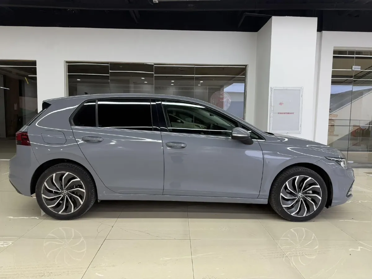 2023 Volkswagen Golf 1.4T 150HP L4 7DCT,autocango,china used car exporter,china ev exporter,chinese used car exporter,chinese used ev exporter