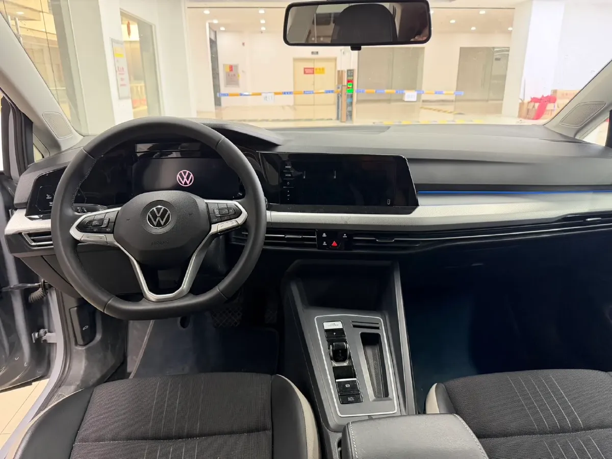 2023 Volkswagen Golf 1.4T 150HP L4 7DCT,autocango,china used car exporter,china ev exporter,chinese used car exporter,chinese used ev exporter