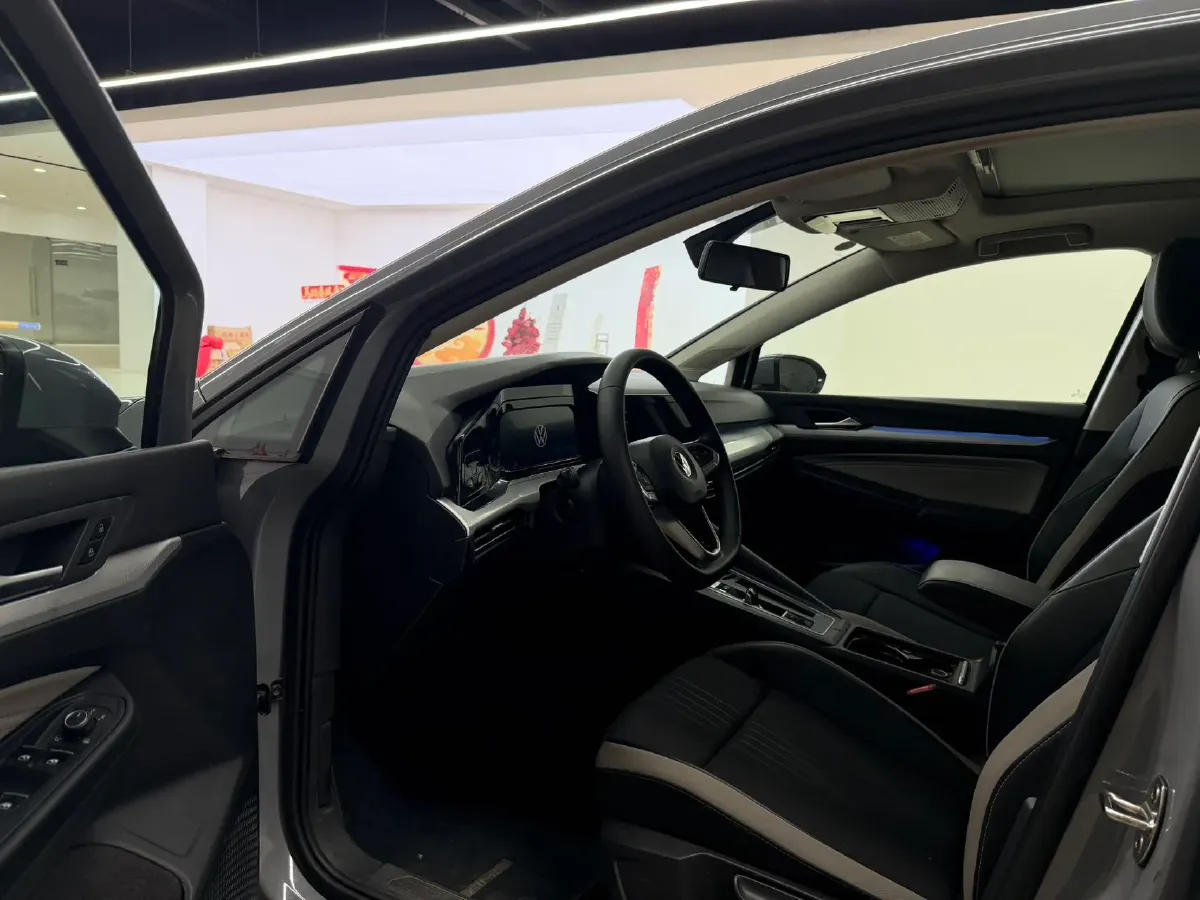 2023 Volkswagen Golf 1.4T 150HP L4 7DCT,autocango,china used car exporter,china ev exporter,chinese used car exporter,chinese used ev exporter