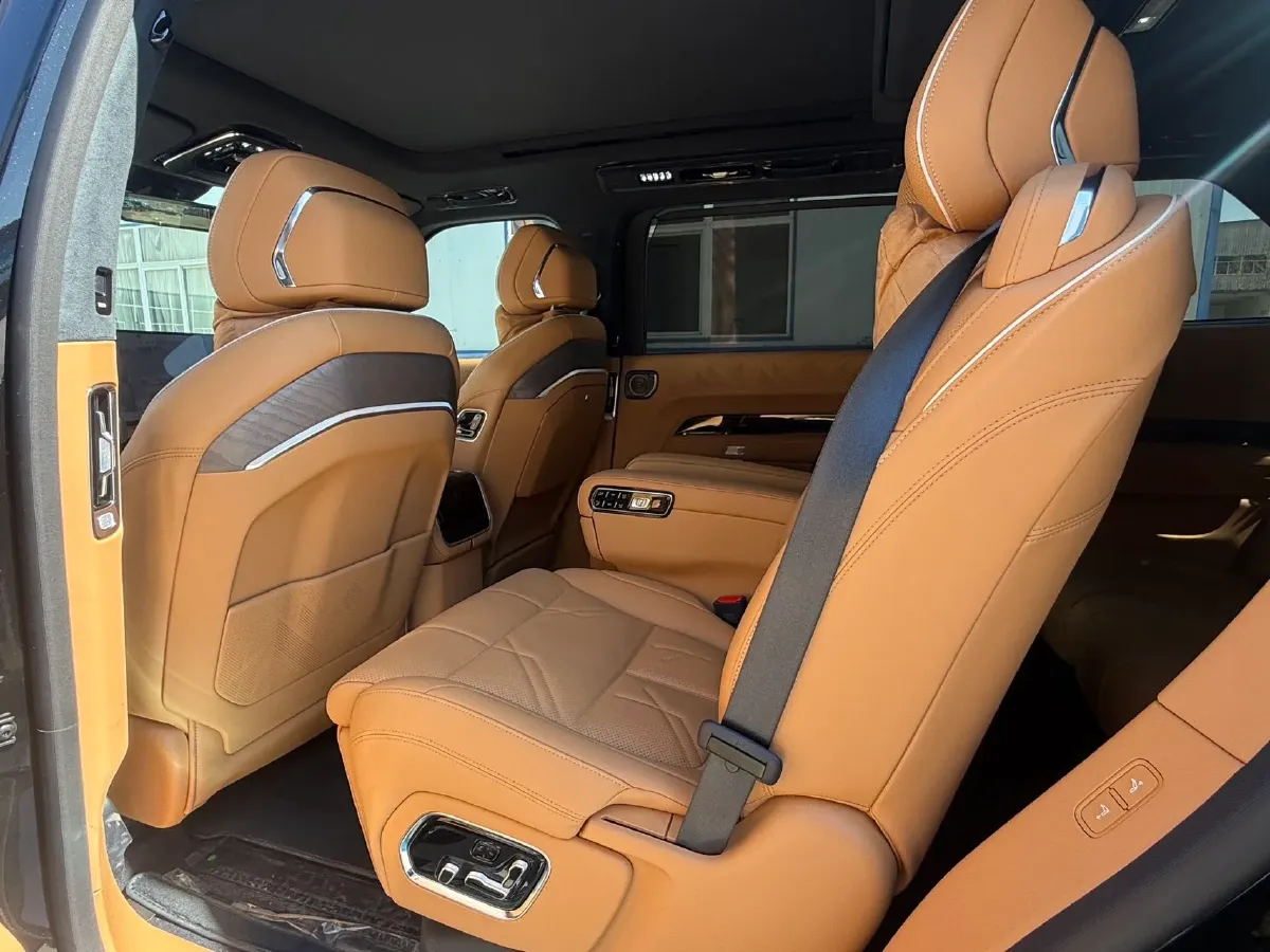 2025 Zeekr 9X 2.0T 279HP L4 1DHT PHEV,autocango,china used car exporter,china ev exporter,chinese used car exporter,chinese used ev exporter