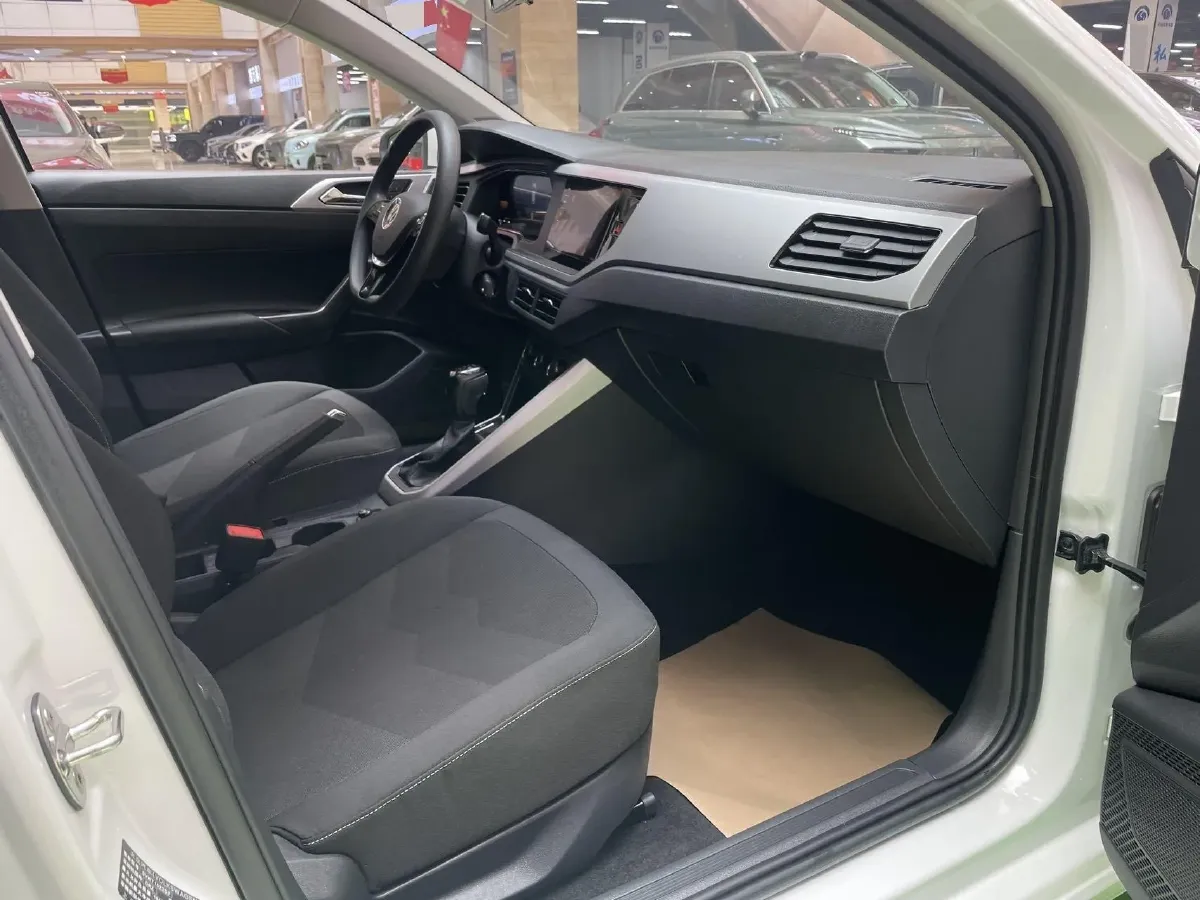 2023 Volkswagen Polo 1.5L 110HP L4 6AT,autocango,china used car exporter,china ev exporter,chinese used car exporter,chinese used ev exporter