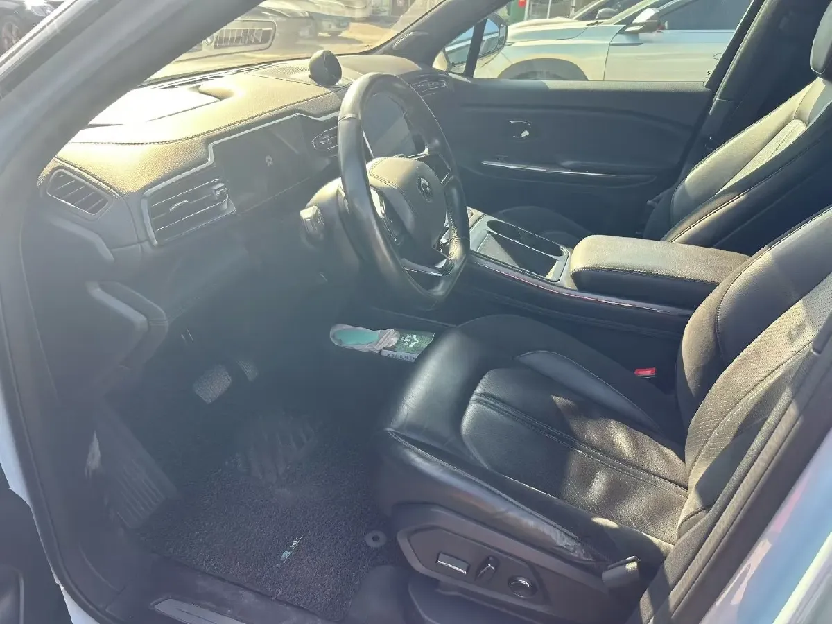 2020 NIO ES6 BEV 70KWH,autocango,china used car exporter,china ev exporter,chinese used car exporter,chinese used ev exporter