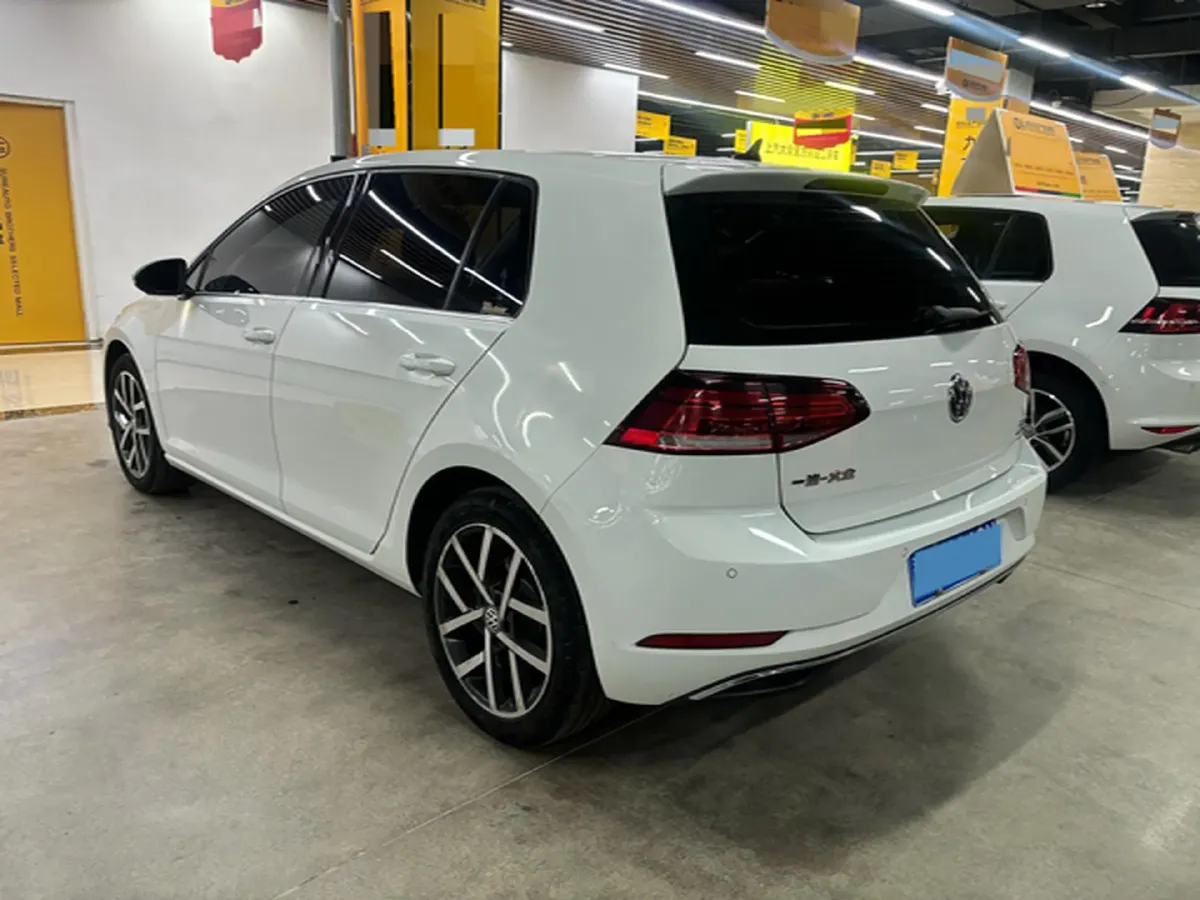 2019 Brilliance Auto V7 1.8T 231HP L4 7DCT,autocango,china used car exporter,china ev exporter,chinese used car exporter,chinese used ev exporter