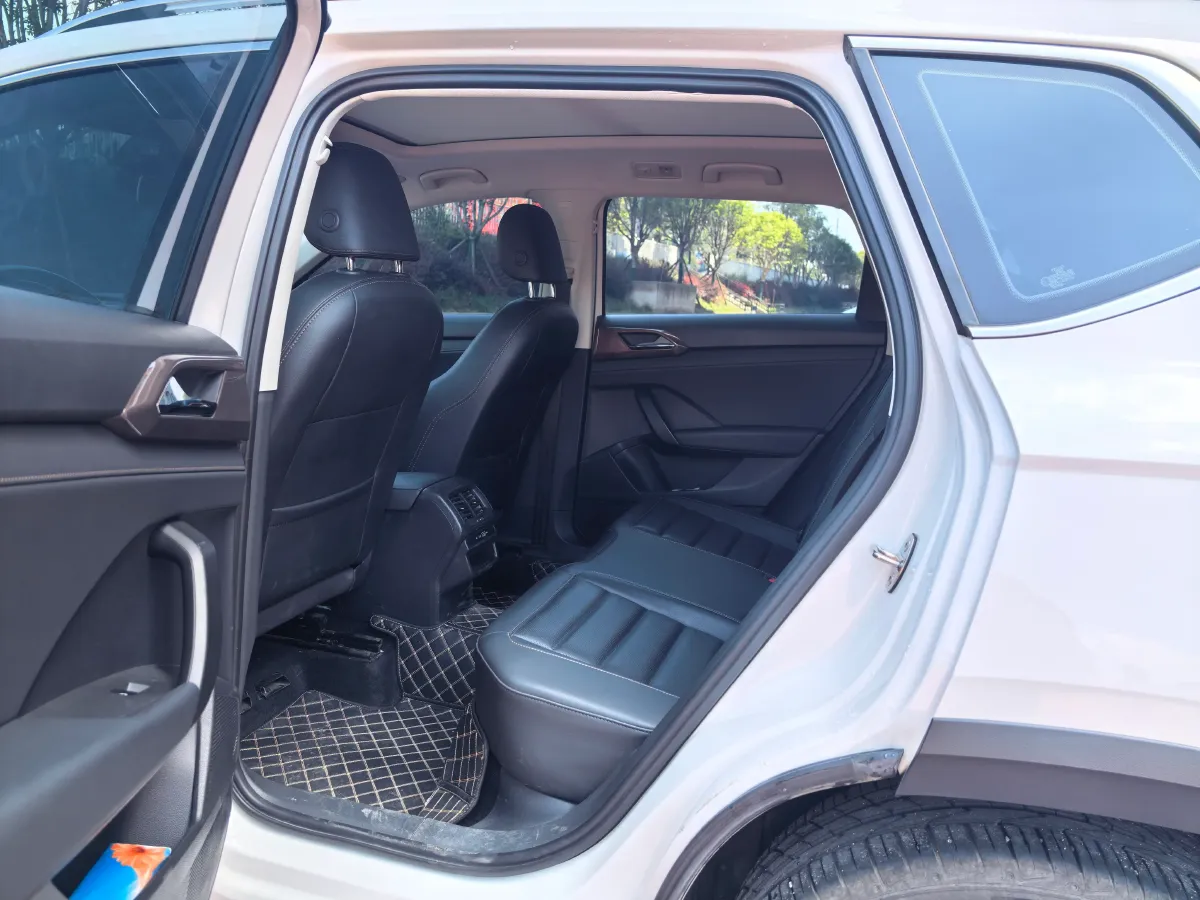 2021 Volkswagen Tharu 1.4T 150HP L4 7DCT,autocango,china used car exporter,china ev exporter,chinese used car exporter,chinese used ev exporter