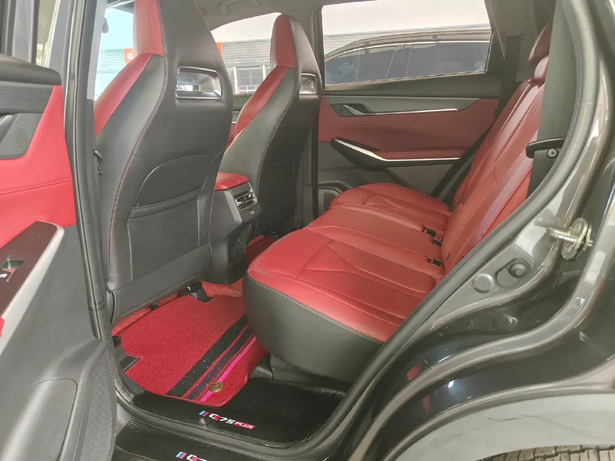 2022 ChangAn CS75 Plus 2.0T 233HP L4 8AT,autocango,china used car exporter,china ev exporter,chinese used car exporter,chinese used ev exporter