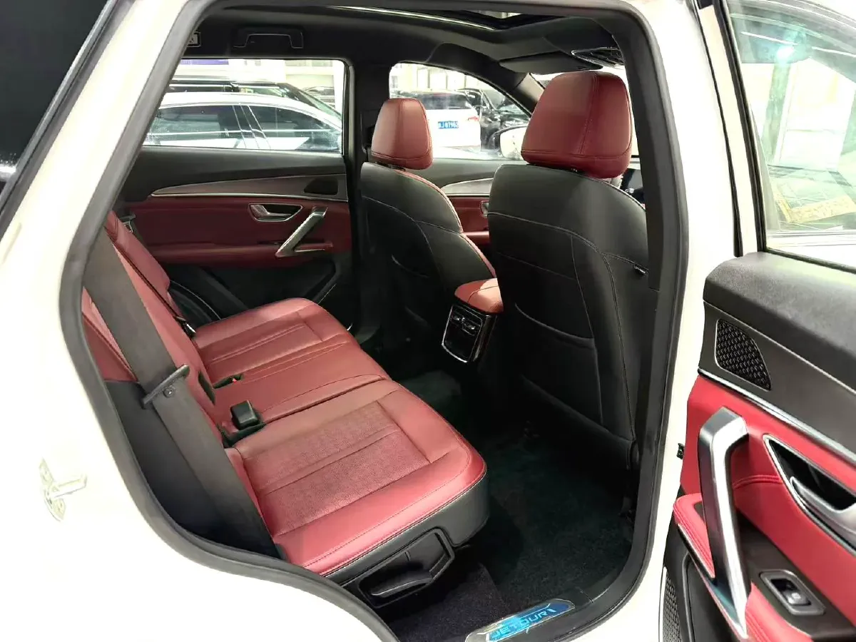 2025 Jetour X70 Plus 1.5T 156HP L4 6DCT,autocango,china used car exporter,china ev exporter,chinese used car exporter,chinese used ev exporter