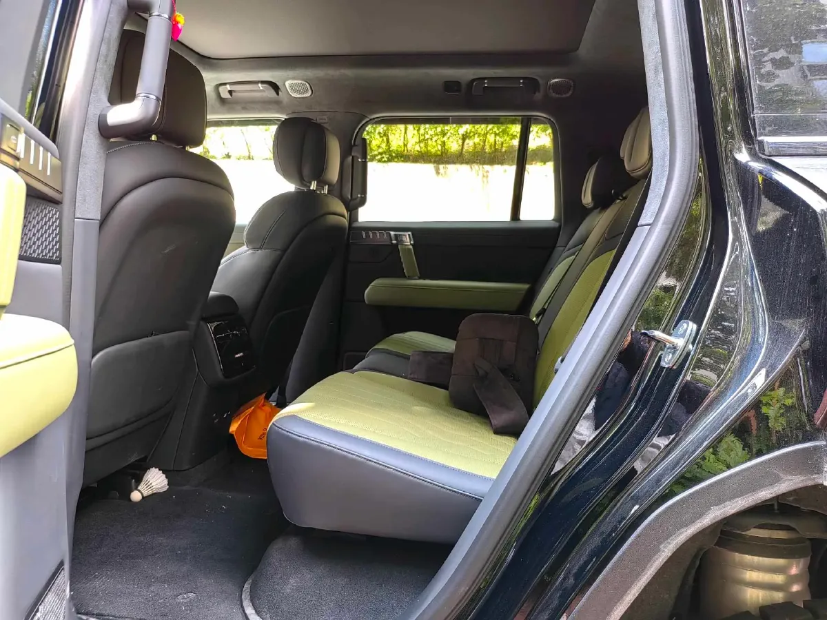 2025 M Hero WarriorM817 1.5T 197HP L4 2DHT PHEV,autocango,china used car exporter,china ev exporter,chinese used car exporter,chinese used ev exporter