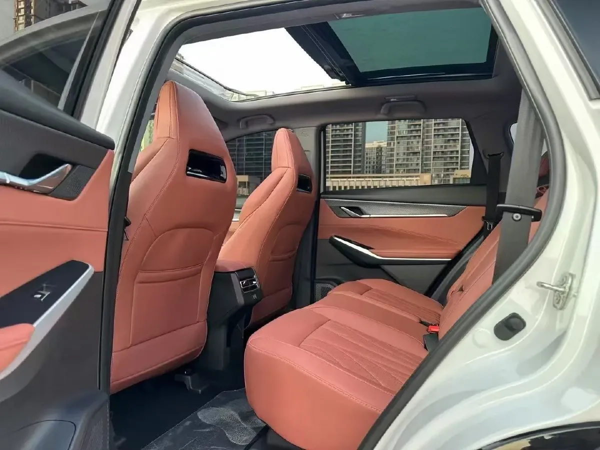 2024 ChangAn CS75 Plus 1.5T 188HP L4 8AT,autocango,china used car exporter,china ev exporter,chinese used car exporter,chinese used ev exporter