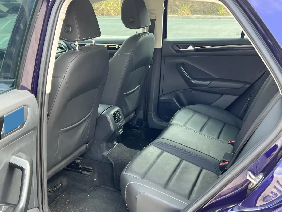 2021 Volkswagen T-Roc 1.4T 150HP L4 7DCT,autocango,china used car exporter,china ev exporter,chinese used car exporter,chinese used ev exporter