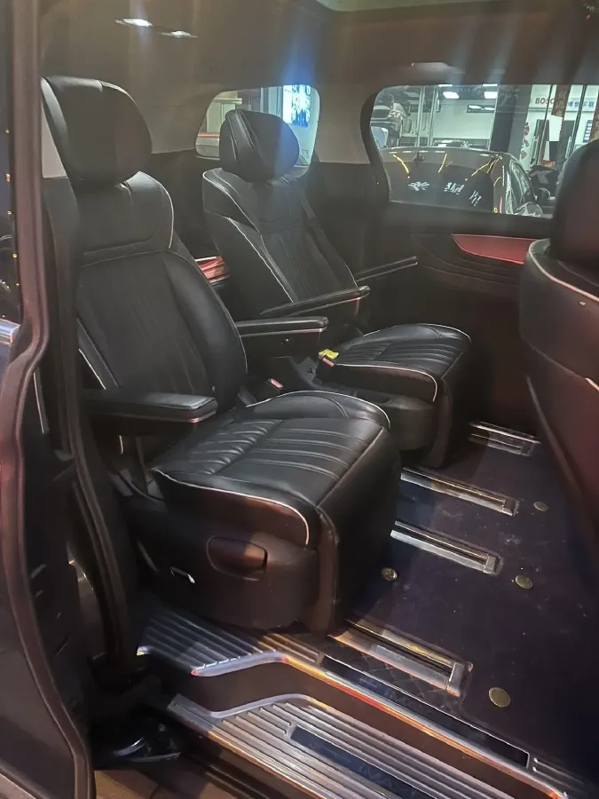 2021 Roewe iMAX8 2.0T 234HP L4 8AT,autocango,china used car exporter,china ev exporter,chinese used car exporter,chinese used ev exporter