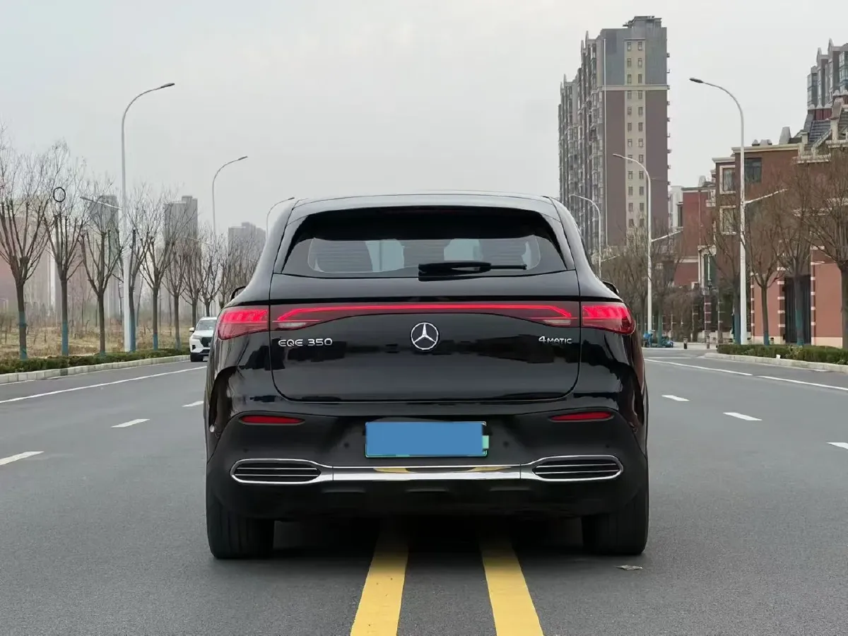 2023 Mercedes-Benz EQE SUV BEV 96.1KWH,autocango,china used car exporter,china ev exporter,chinese used car exporter,chinese used ev exporter