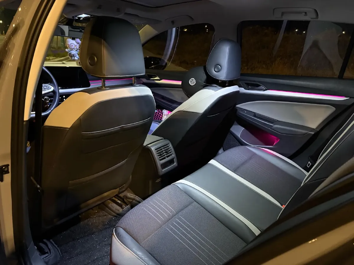 2024 Volkswagen Golf 1.4T 150HP L4 7DCT,autocango,china used car exporter,china ev exporter,chinese used car exporter,chinese used ev exporter