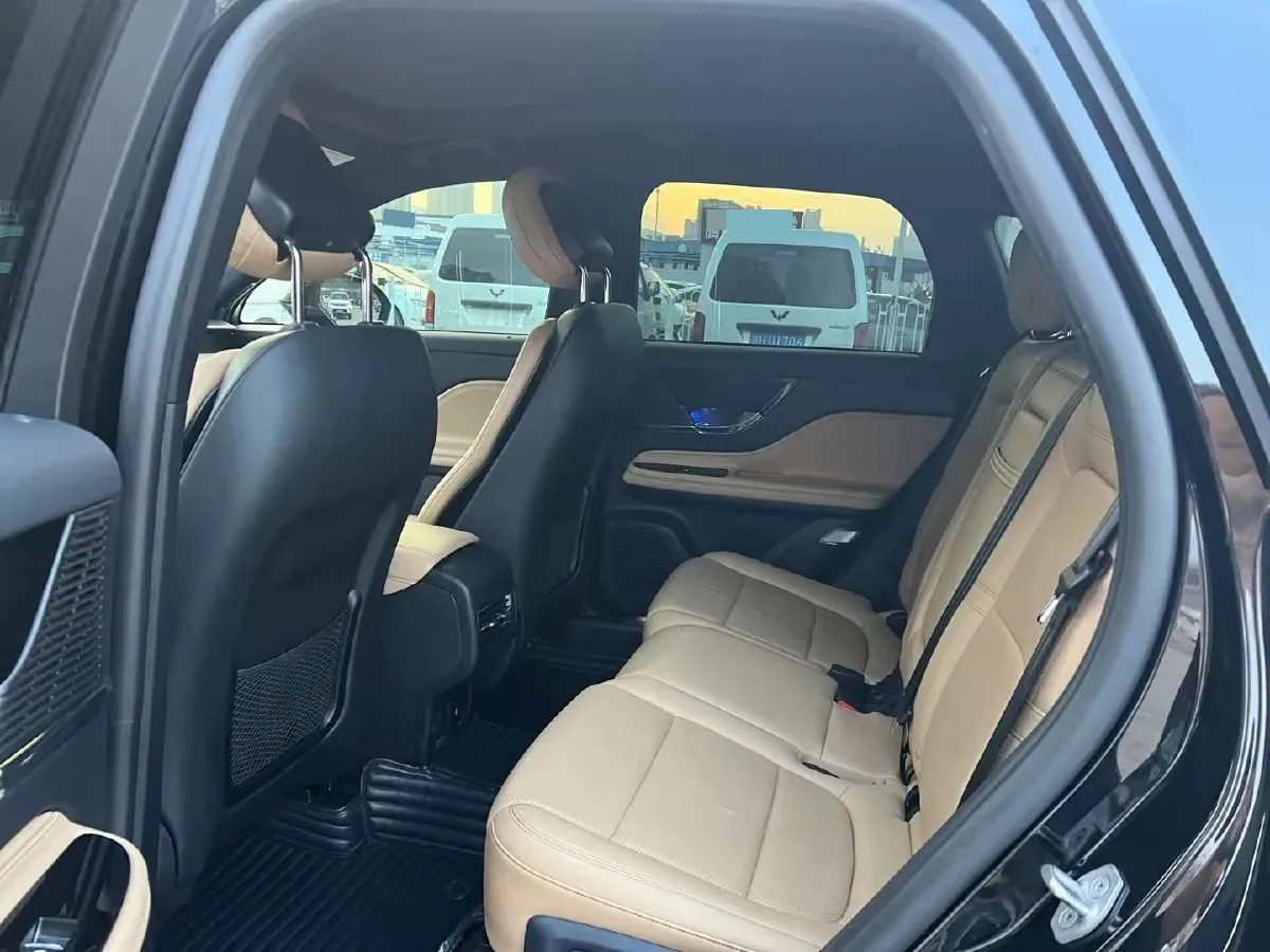 2021 Lincoln Corsair 2.0T 245HP L4 8AT,autocango,china used car exporter,china ev exporter,chinese used car exporter,chinese used ev exporter