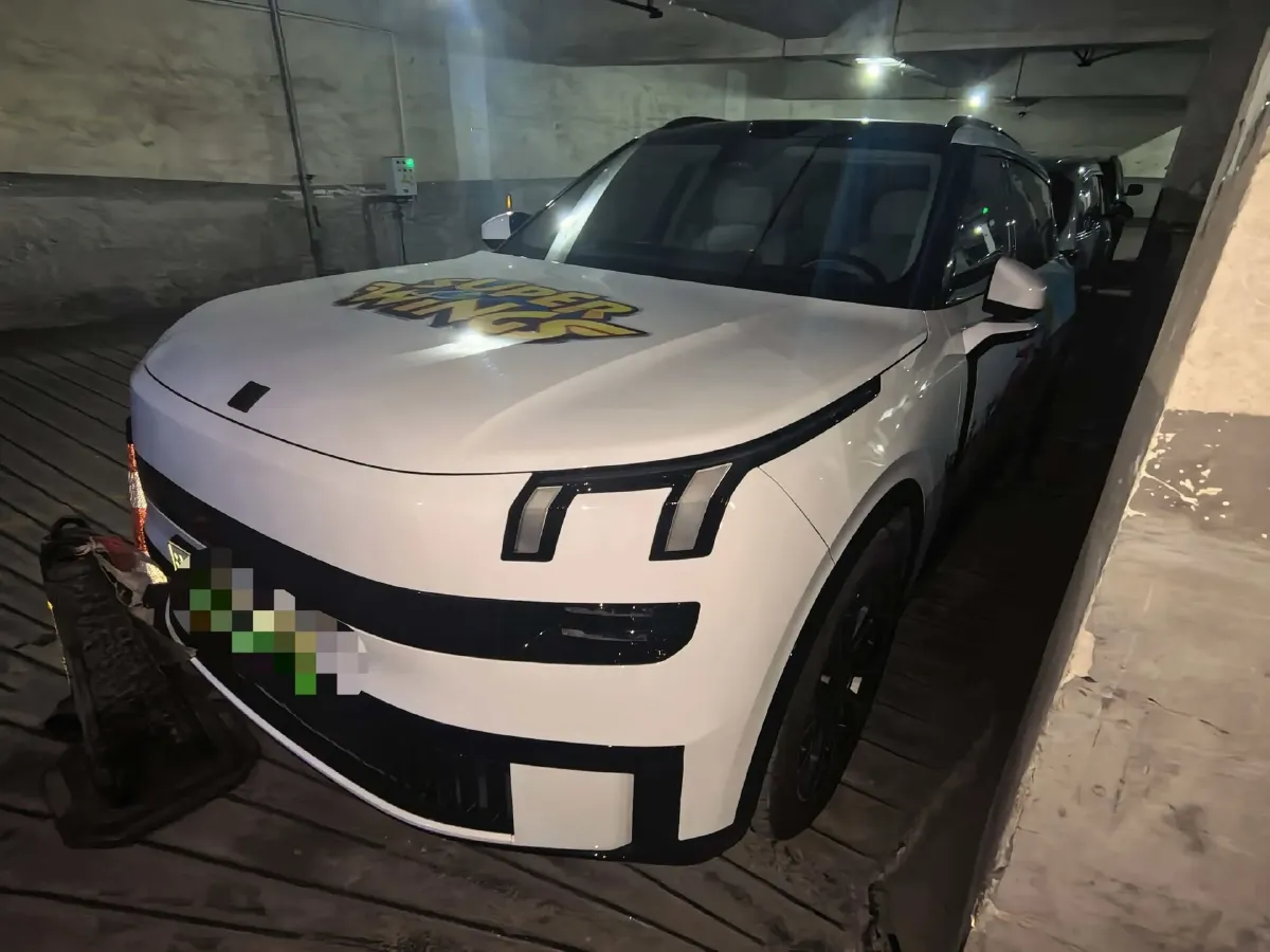 2025 LYNK&CO 900 2.0T 254HP L4 3DHT PHEV,autocango,china used car exporter,china ev exporter,chinese used car exporter,chinese used ev exporter