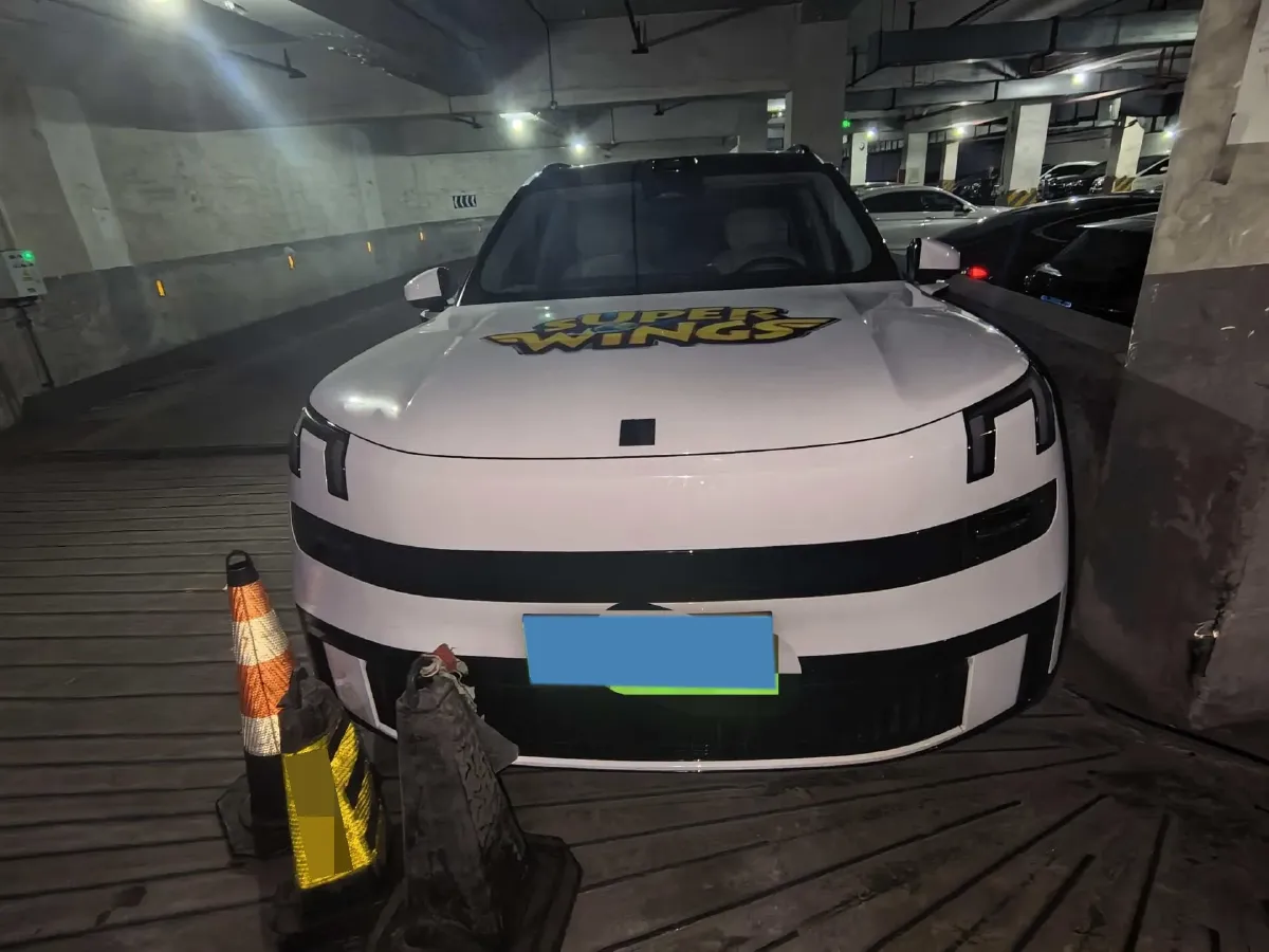 2025 LYNK&CO 900 2.0T 254HP L4 3DHT PHEV,autocango,china used car exporter,china ev exporter,chinese used car exporter,chinese used ev exporter