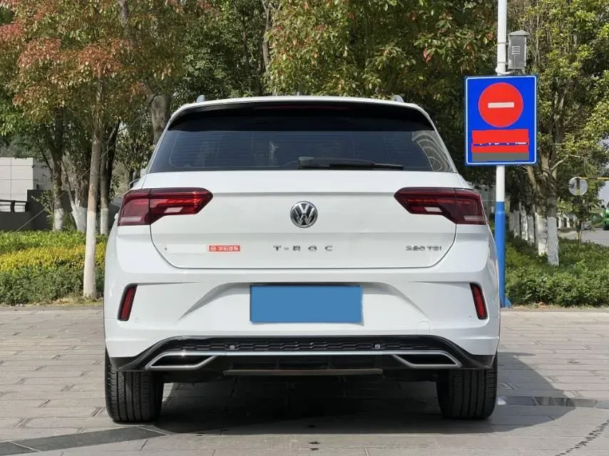 2019 Volkswagen T-Roc 1.4T 150HP L4 7DCT,autocango,china used car exporter,china ev exporter,chinese used car exporter,chinese used ev exporter